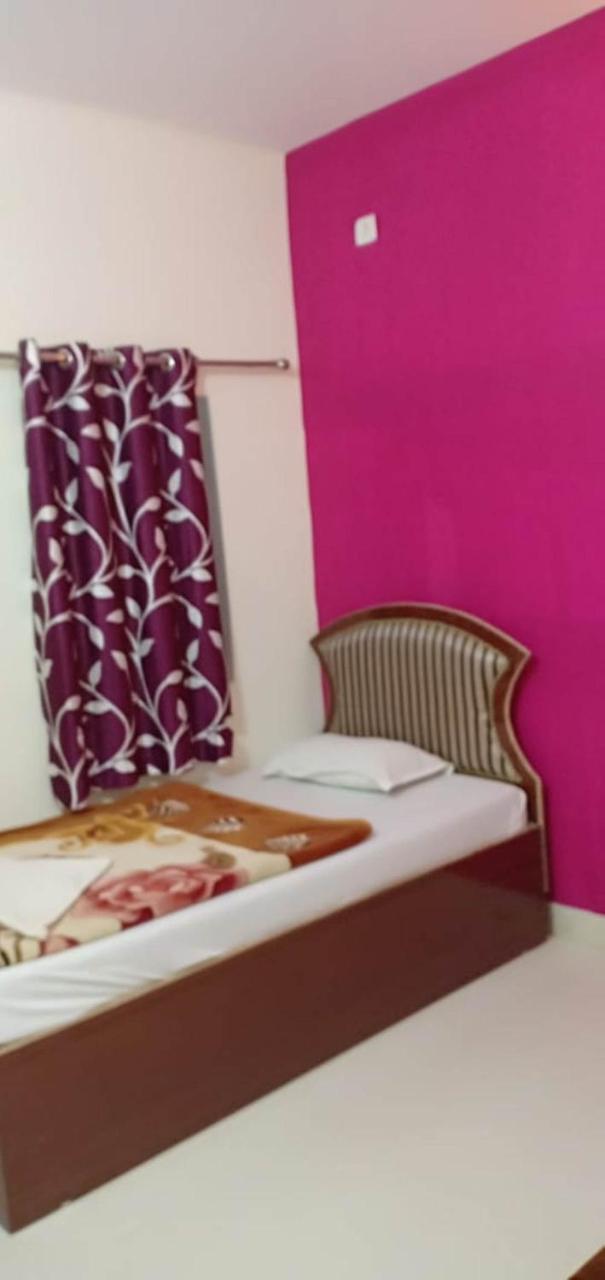 Vistara Home Stay Бодх-Гая Екстер'єр фото